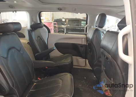 2019 Chrysler Pacifica Limited from USA, damaged, VIN 2C4RC1GG3KR738648